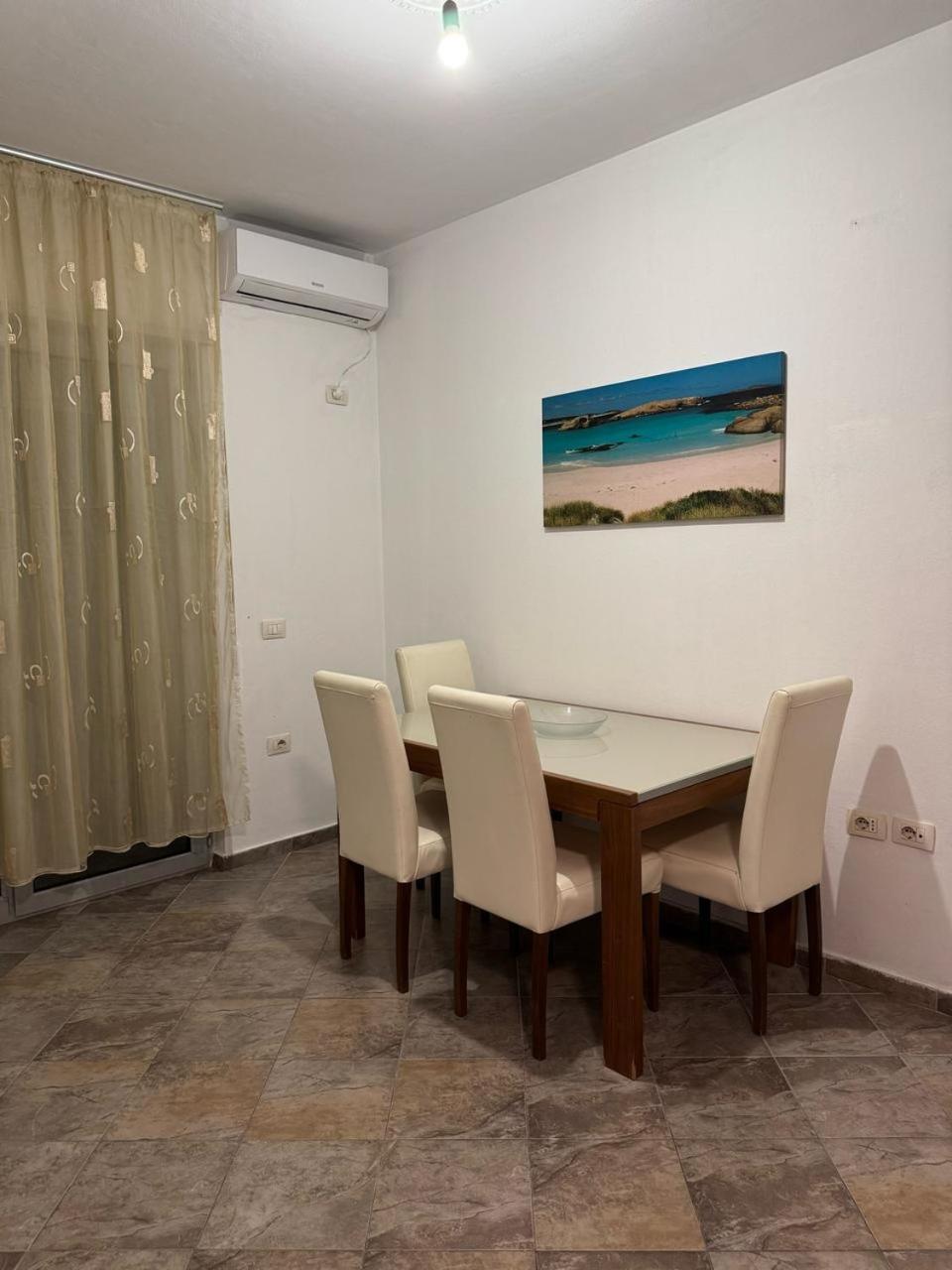 Centre Lions Gate 8 Apartament *