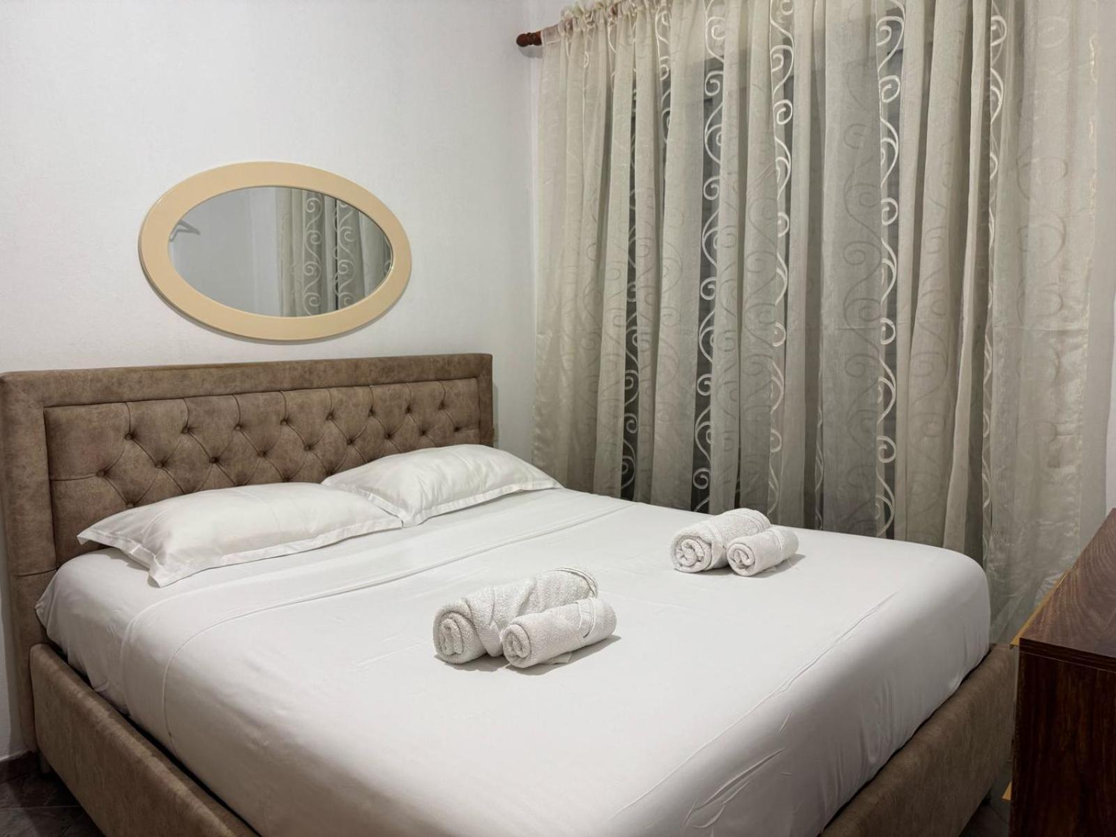 Centre Lions Gate 8 Apartament *